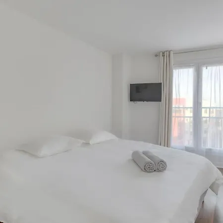 Apartment For 6 People
